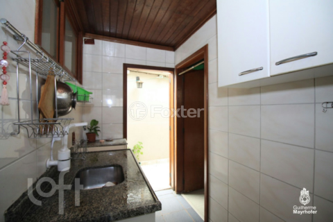 Image 32 - 305843