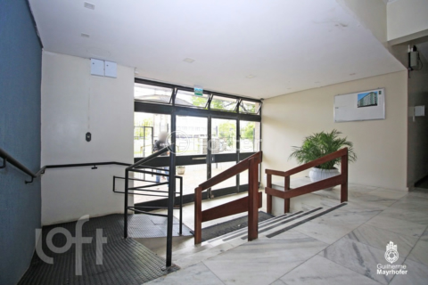 Image 52 - 305843