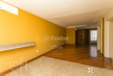Image 31 - 305905