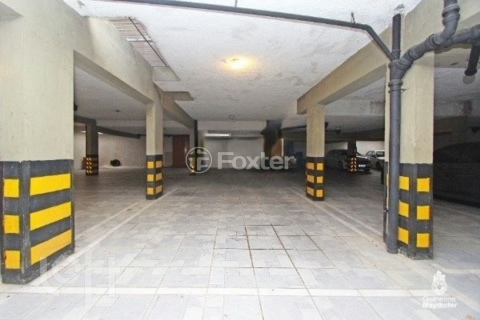 Image 37 - 305989