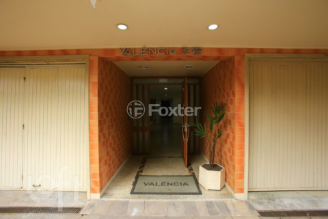 Image 23 - 306105
