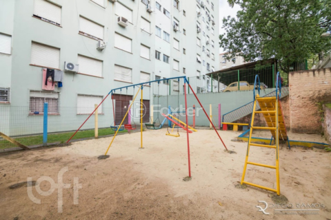 Image 33 - 306504
