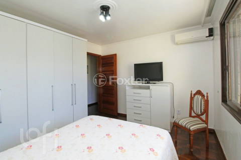 Image 21 - 306597