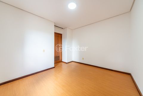 Image 21 - 307250