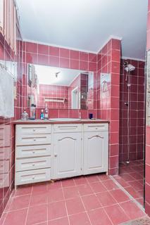 Image 30 - 307939