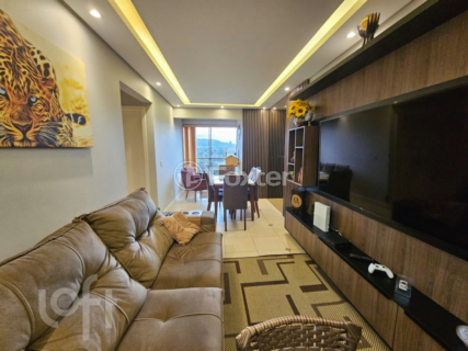 Image 4 - 308467