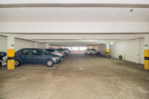 Image 37 - 308546