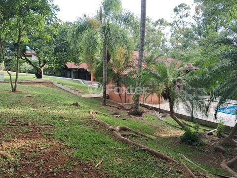Image 21 - 308552