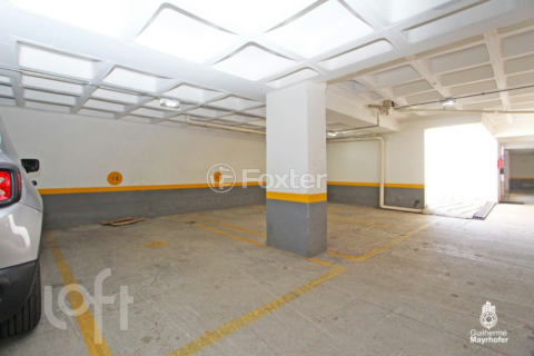 Image 33 - 310041