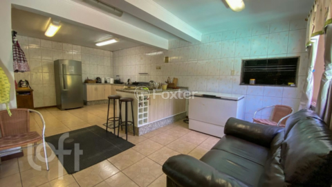 Image 30 - 310225