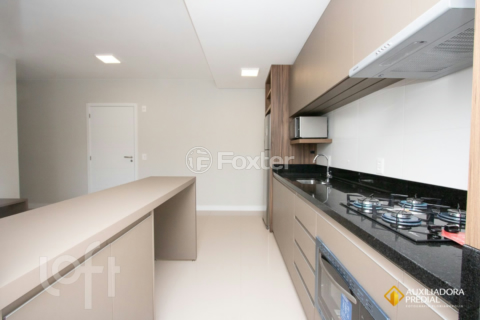 Image 7 - 310926