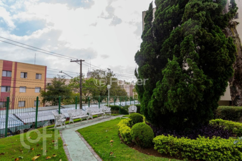 Image 30 - 315392