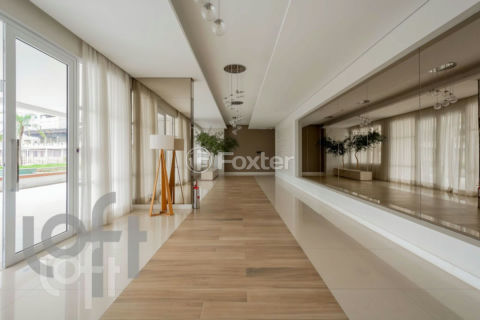 Image 29 - 317825