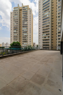 Image 23 - 318594