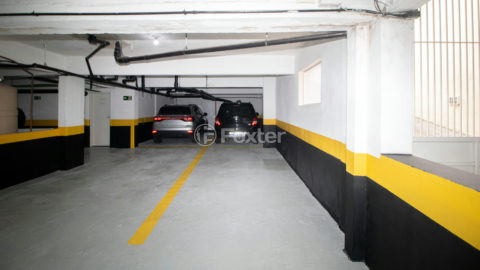 Image 39 - 320400