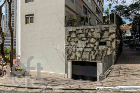 Image 24 - 320985