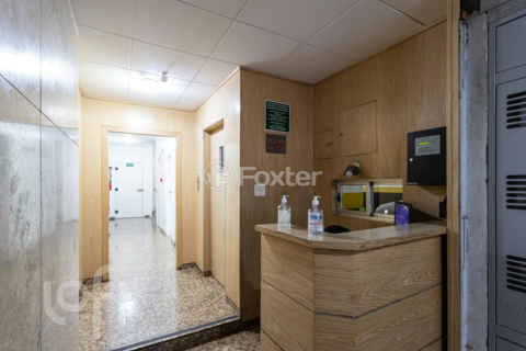 Image 29 - 322425
