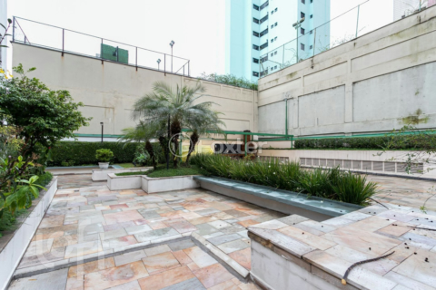 Image 26 - 323340