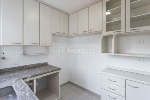 Image 30 - 323340