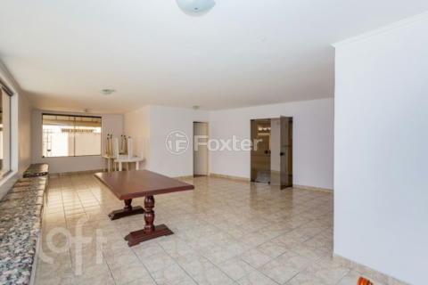 Image 37 - 323469