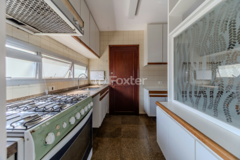 Image 21 - 323574