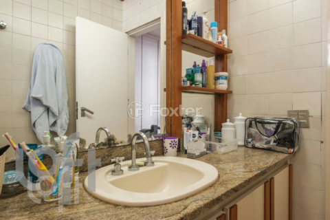 Image 36 - 323827