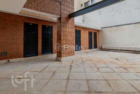 Image 62 - 323946