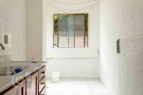 Image 22 - 323954