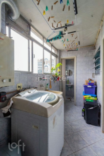 Image 21 - 324640