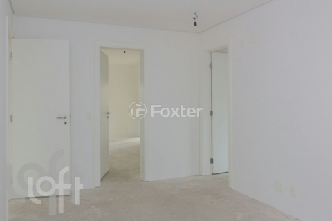 Image 33 - 325514