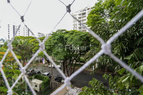 Image 46 - 325551