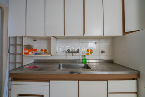 Image 19 - 326885