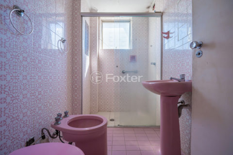 Image 17 - 326885