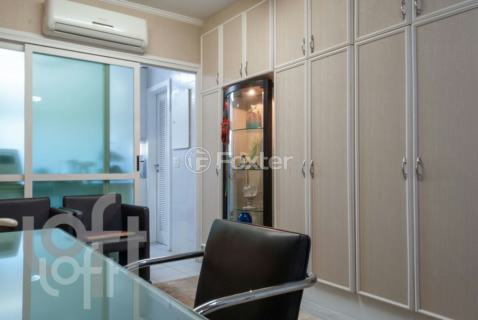 Image 37 - 327213
