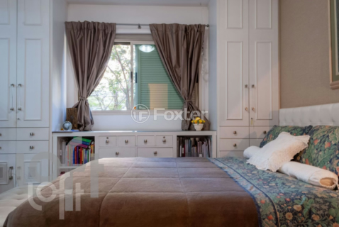 Image 39 - 327213