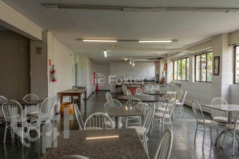 Image 44 - 327216