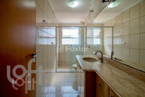 Image 33 - 327474