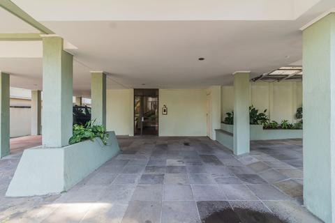 Image 20 - 327625