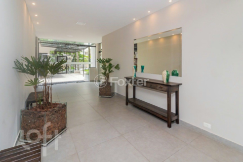 Image 47 - 327767