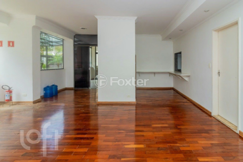 Image 62 - 327767