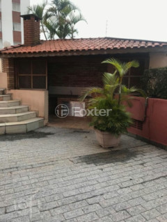 Image 29 - 328381