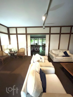 Image 46 - 328533