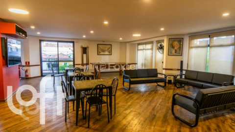 Image 39 - 329306