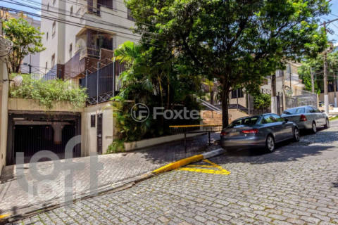 Image 34 - 329330