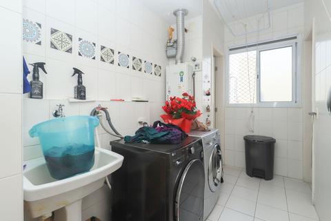 Image 22 - 329466