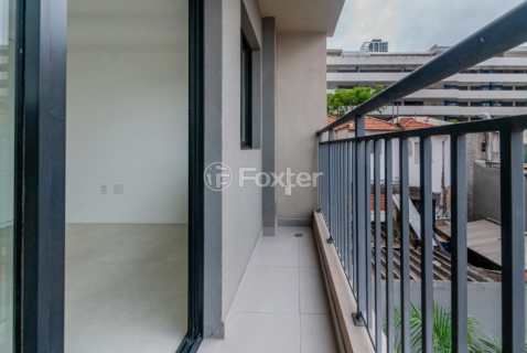 Image 21 - 329503
