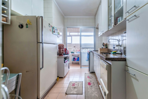 Image 34 - 330360