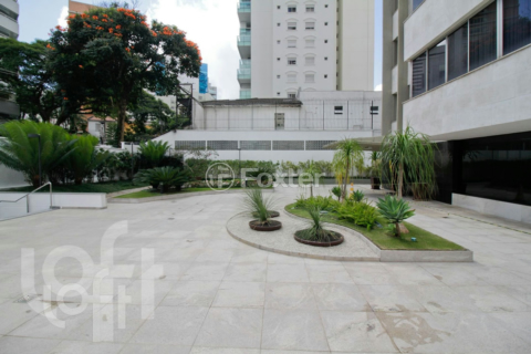 Image 25 - 332004