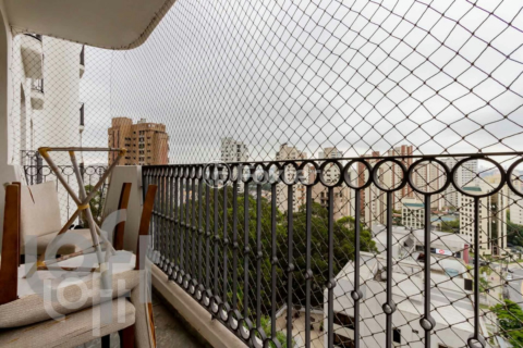 Image 30 - 334365