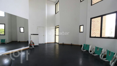 Image 21 - 335317